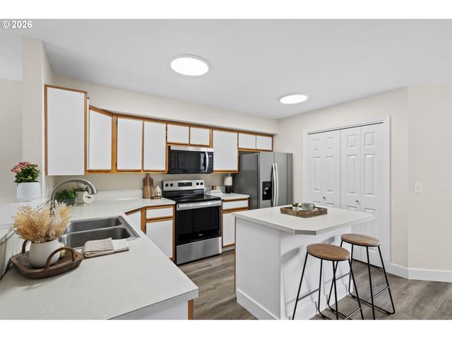 6009 Ne 35TH Cir, Vancouver, WA 98661