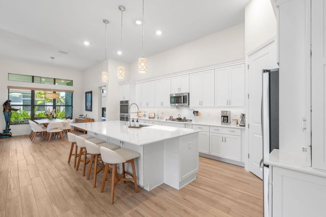 11975 Vivar Run, Parkland, FL 33076