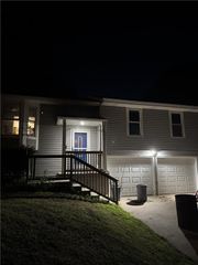 10412 N Baltimore Avenue, Kansas City, MO 64155