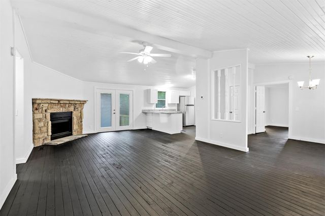 14447 W Lee Shore Drive, Willis, TX 77318