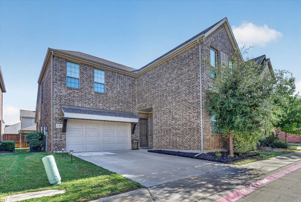 243 Woodson Street, Irving, TX 75063