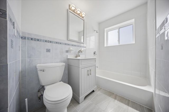 7732 S Springfield Avenue, Chicago, IL 60652