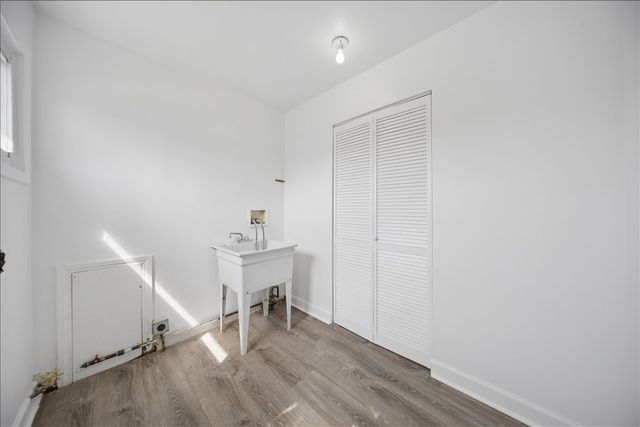 7732 S Springfield Avenue, Chicago, IL 60652