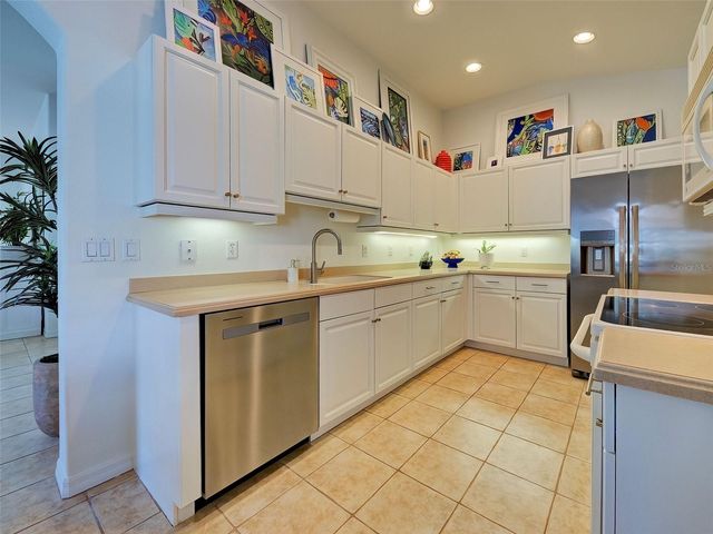 209 RECLINATA CIRCLE, Venice, FL 34292