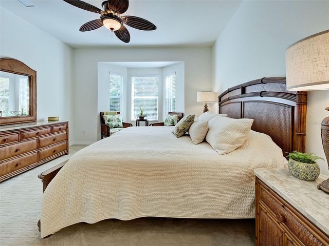 209 RECLINATA CIRCLE, Venice, FL 34292