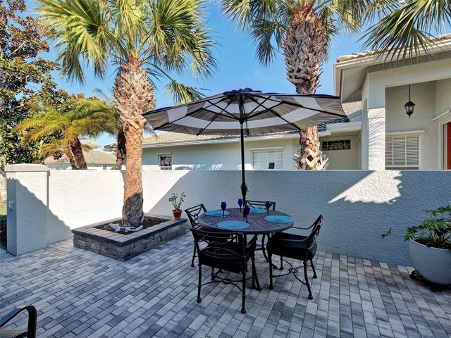 209 RECLINATA CIRCLE, Venice, FL 34292