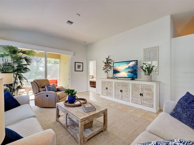 209 RECLINATA CIRCLE, Venice, FL 34292