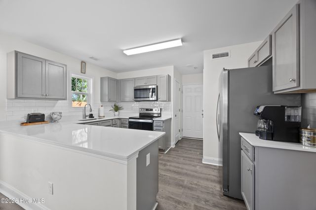 905 Walnut Street, Wilmington, NC 28401