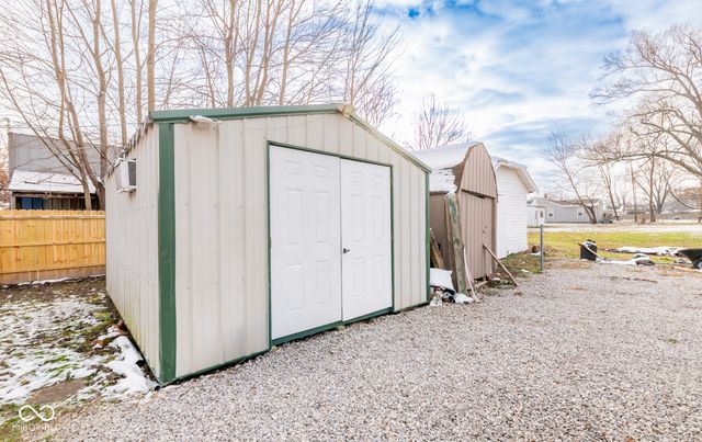 305 Moore Street, Crothersville, IN 47229