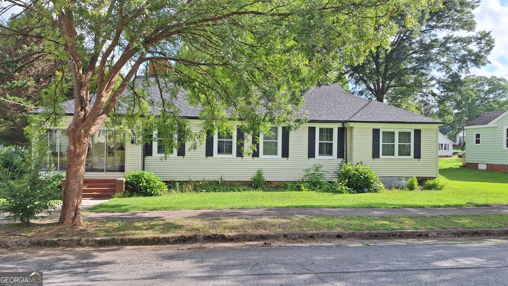 3349 Bloomfield Avenue, Clarkdale, GA 30111