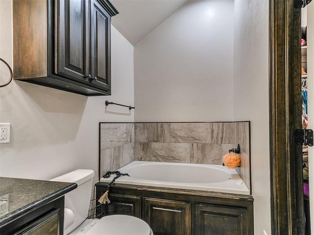 10056 SW 22nd Street, Yukon, OK 73099
