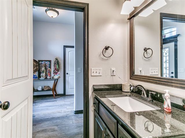 10056 SW 22nd Street, Yukon, OK 73099