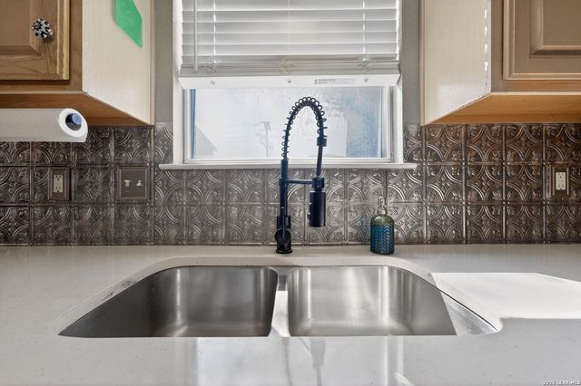 342 Notch Leaf, Cibolo, TX 78108