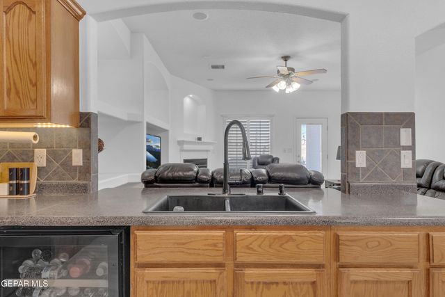 724 PASEO SERENO Drive, El Paso, TX 79928