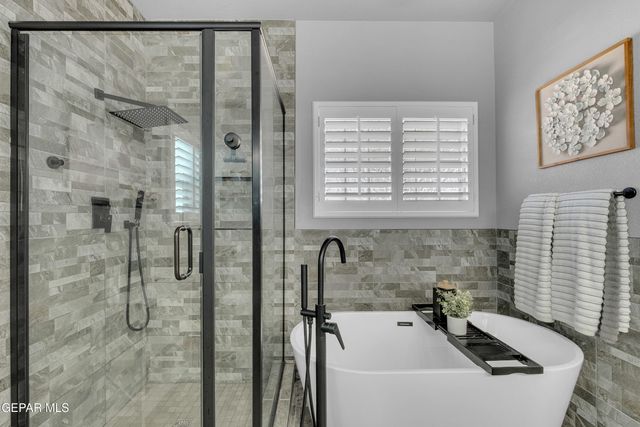 724 PASEO SERENO Drive, El Paso, TX 79928