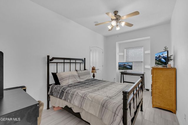 724 PASEO SERENO Drive, El Paso, TX 79928