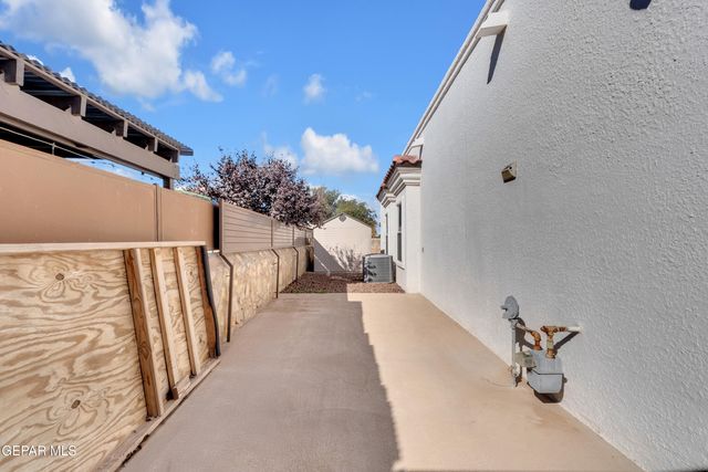 724 PASEO SERENO Drive, El Paso, TX 79928