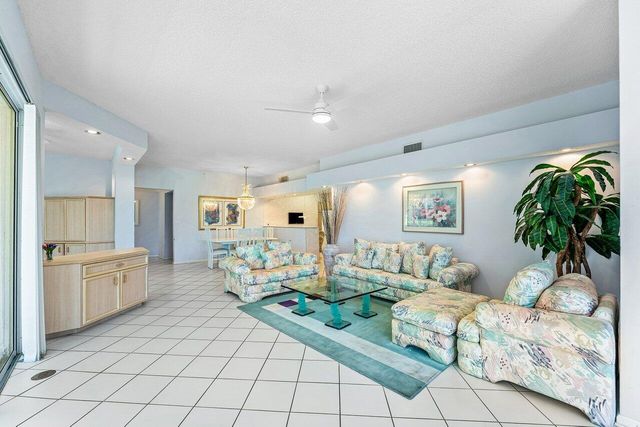 5160 Lake Catalina Drive C, Boca Raton, FL 33496