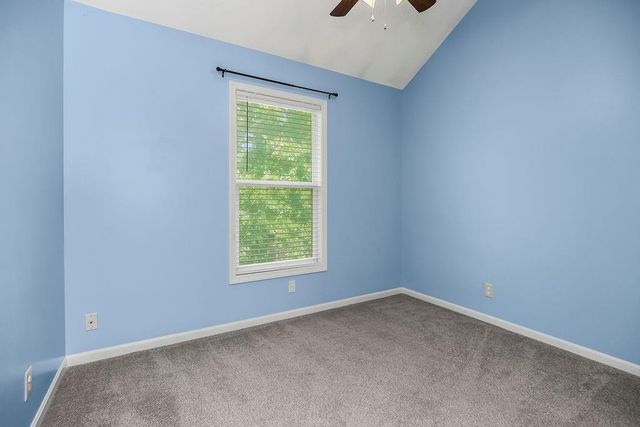 701 SE James Circle, Lee's Summit, MO 64063