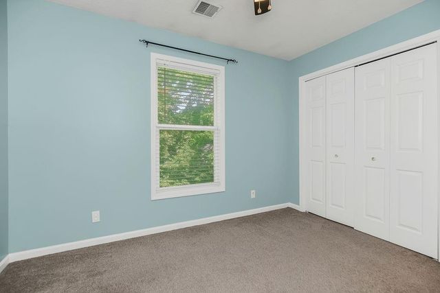 701 SE James Circle, Lee's Summit, MO 64063