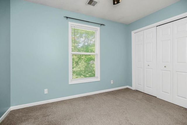 701 SE James Circle, Lee's Summit, MO 64063