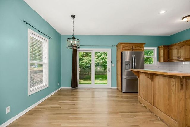 701 SE James Circle, Lee's Summit, MO 64063