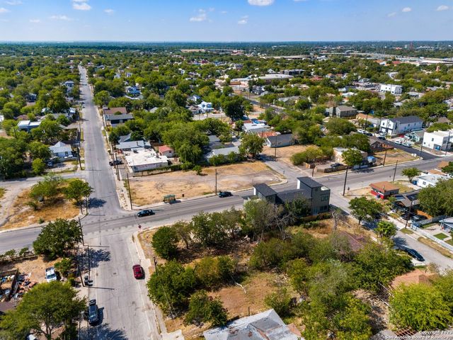 625 S PINE ST, San Antonio, TX 78203