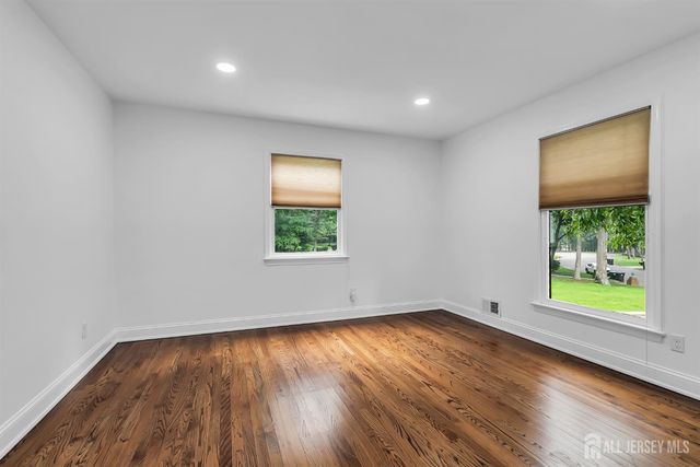 6 Deep Wood Lane, Colts Neck, NJ 07722