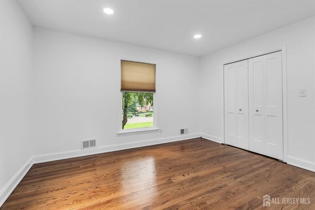 6 Deep Wood Lane, Colts Neck, NJ 07722