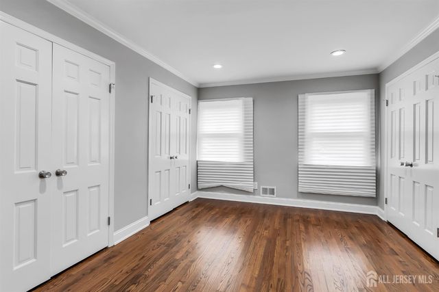 6 Deep Wood Lane, Colts Neck, NJ 07722