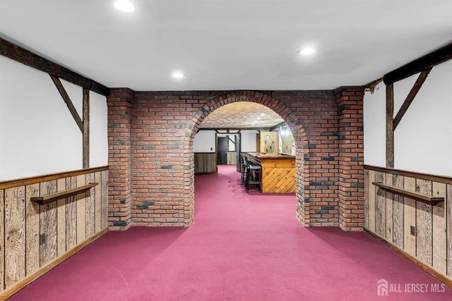 6 Deep Wood Lane, Colts Neck, NJ 07722