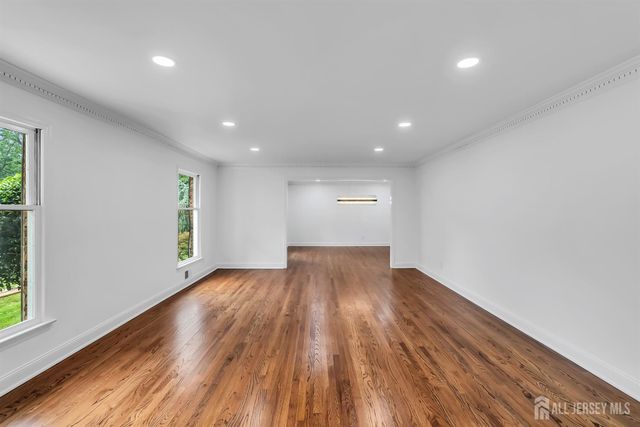 6 Deep Wood Lane, Colts Neck, NJ 07722