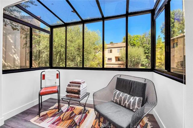 21900 Marylee Street 288, Woodland Hills, CA 91367