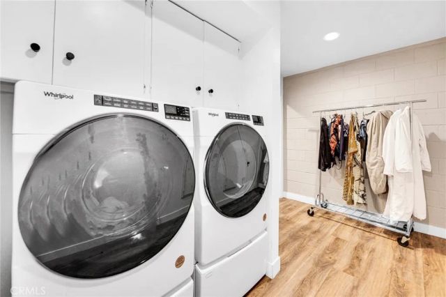 21900 Marylee Street 288, Woodland Hills, CA 91367