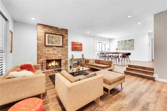 21900 Marylee Street 288, Woodland Hills, CA 91367