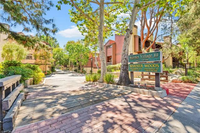 21900 Marylee Street 288, Woodland Hills, CA 91367