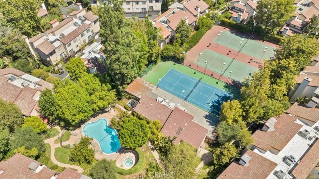 21900 Marylee Street 288, Woodland Hills, CA 91367