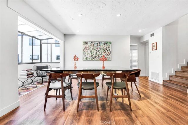 21900 Marylee Street 288, Woodland Hills, CA 91367