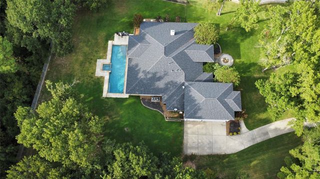 18763 Grand Harbor Point, Montgomery, TX 77356