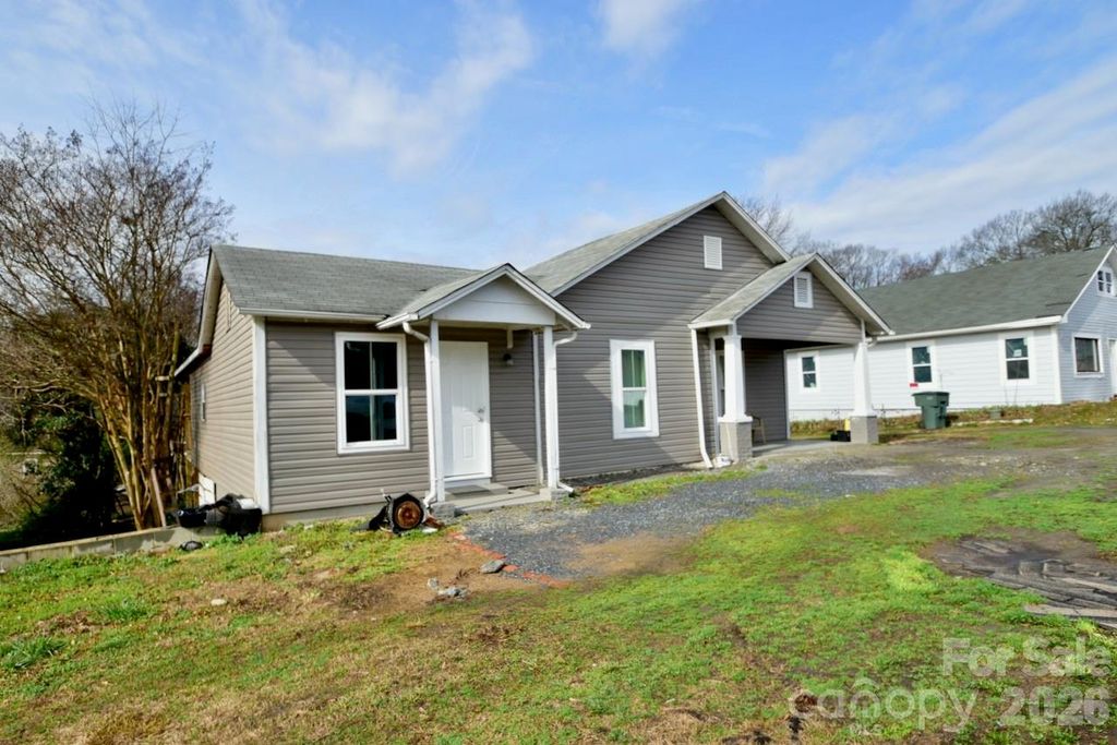 2007 S York Road, Gastonia, NC 28052