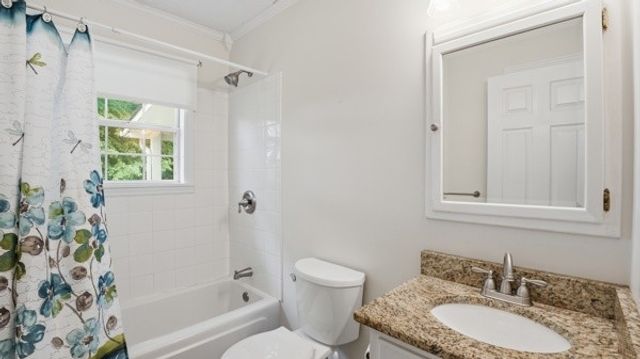 91 Golden Rd, Lynchburg, TN 37352