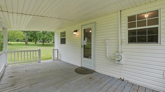 91 Golden Rd, Lynchburg, TN 37352