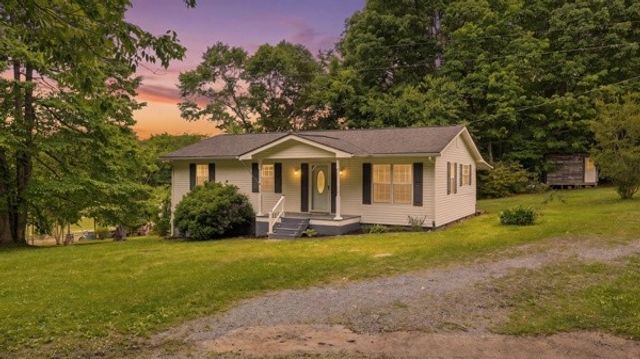 91 Golden Rd, Lynchburg, TN 37352