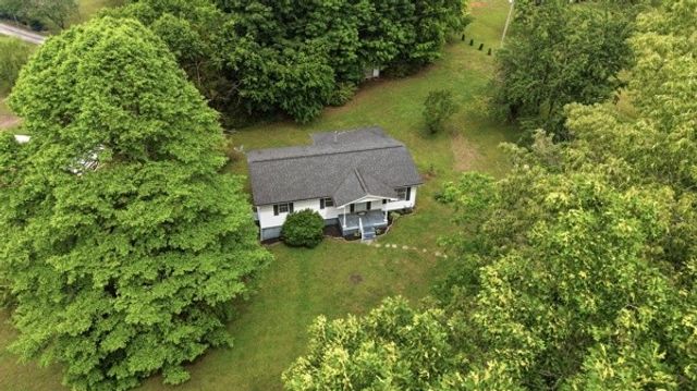 91 Golden Rd, Lynchburg, TN 37352