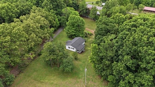91 Golden Rd, Lynchburg, TN 37352