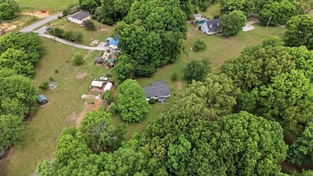 91 Golden Rd, Lynchburg, TN 37352
