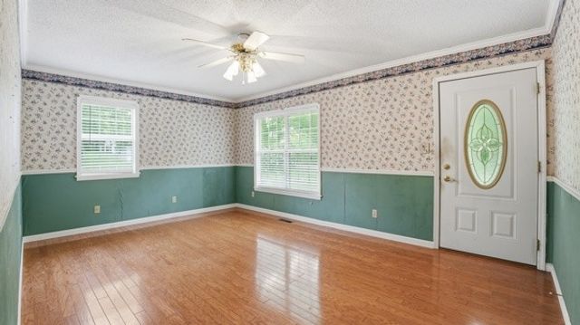 91 Golden Rd, Lynchburg, TN 37352