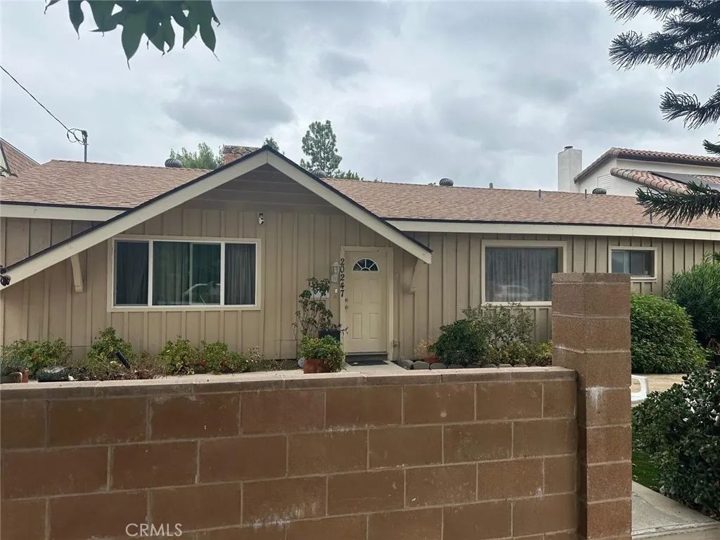 20247 Lanark, Winnetka, CA 91306