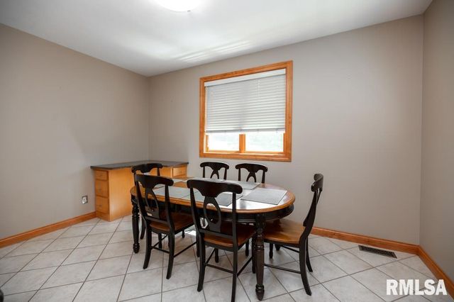 6918 W SADDLEBROOK Drive, Mapleton, IL 61547