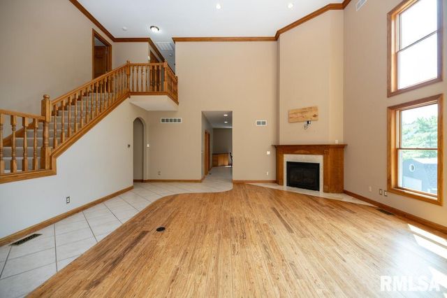 6918 W SADDLEBROOK Drive, Mapleton, IL 61547